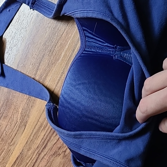 Ladies blue halter top - Picture 4 of 7